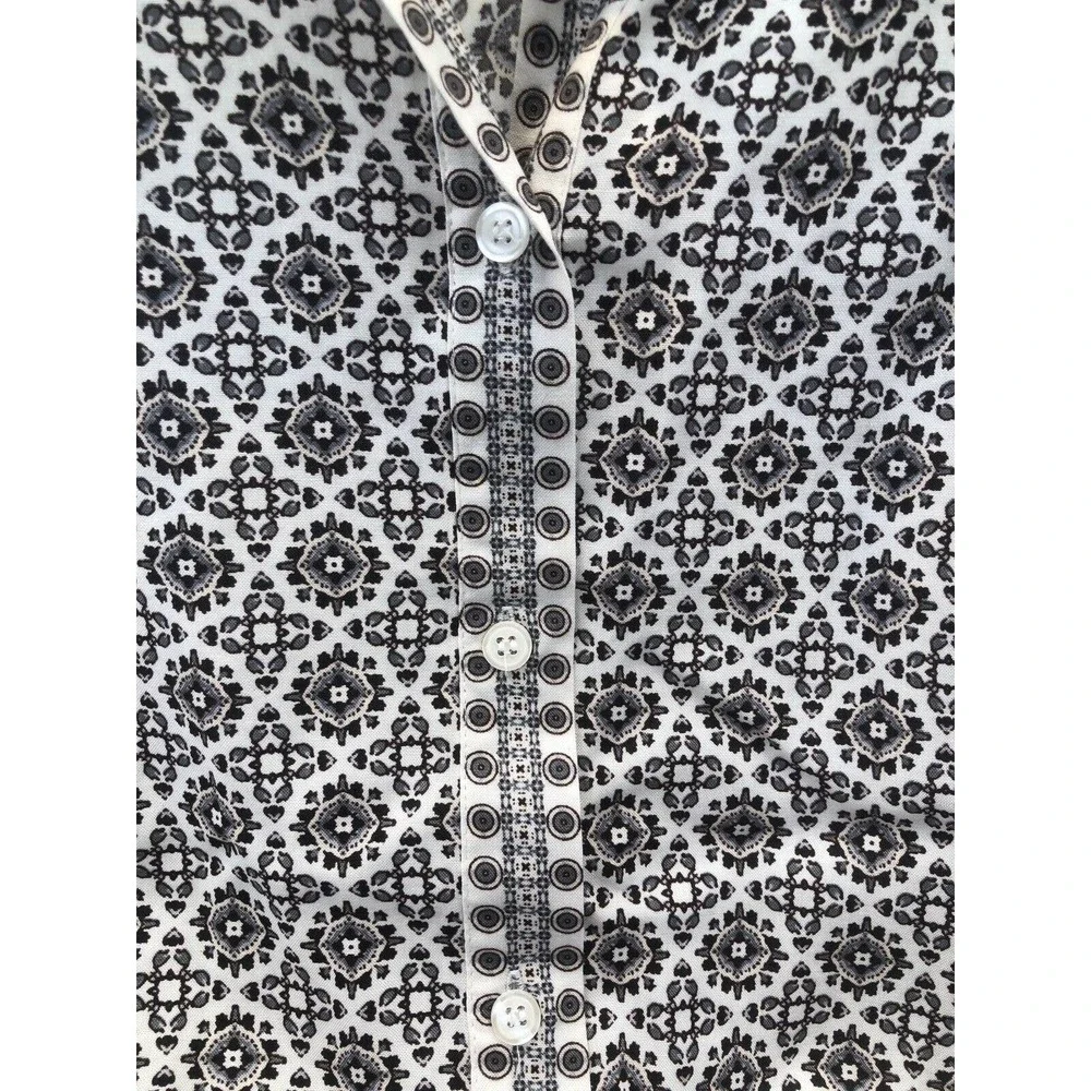 Max Studio Sleeveless Button Up Top White‎ Black Gray Small Print